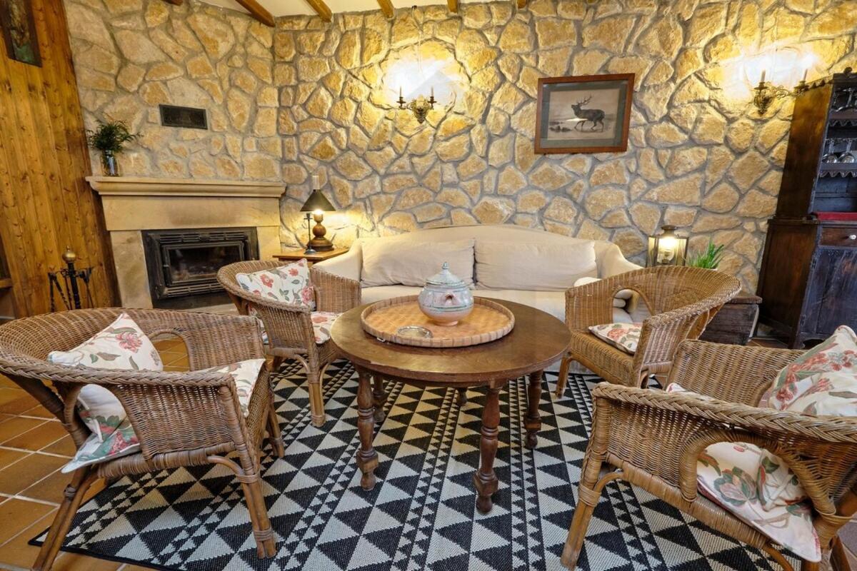 Casona Del Sol El Retorno I Apartment Lastres Bagian luar foto