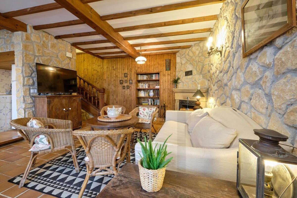 Casona Del Sol El Retorno I Apartment Lastres Bagian luar foto
