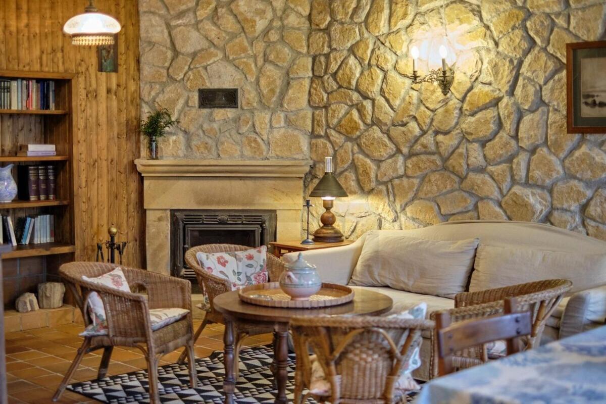 Casona Del Sol El Retorno I Apartment Lastres Bagian luar foto